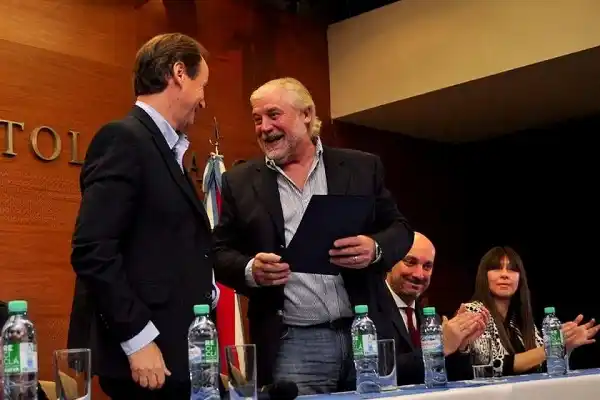 Bordet: “Si quieren poner  carpas que las pongan”   