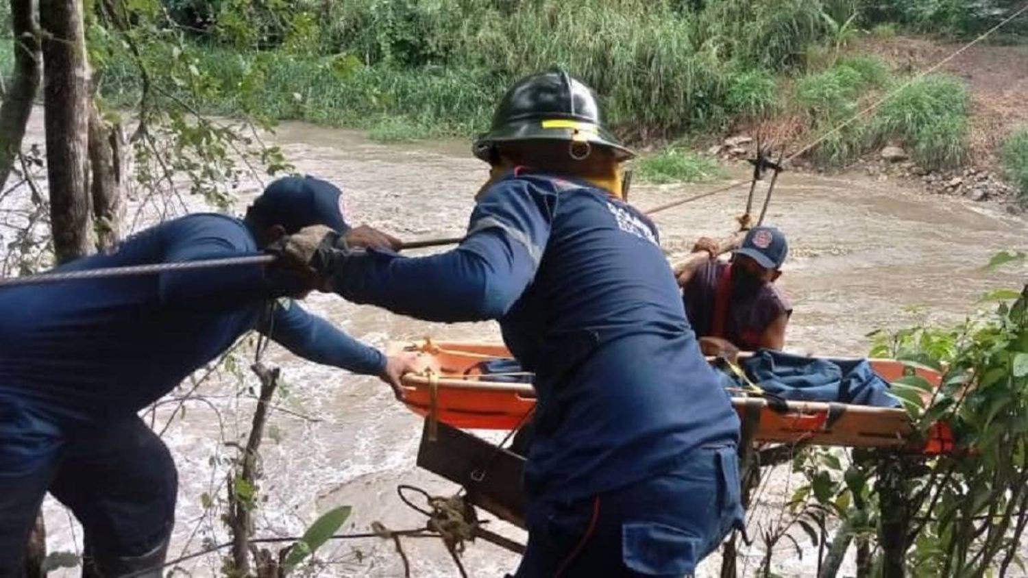 CONFIRMADO: el cadáver localizado en el Guaire es del niño desaparecido en la quebrada de Chapellín