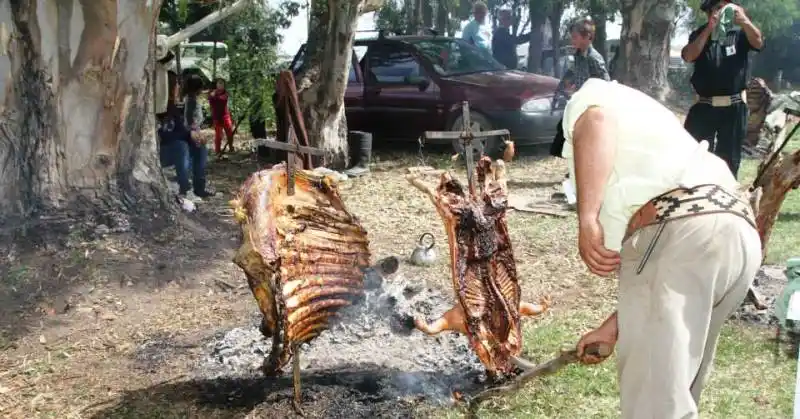 Fiesta del Asado Pampeano en Gonzales Chaves 
