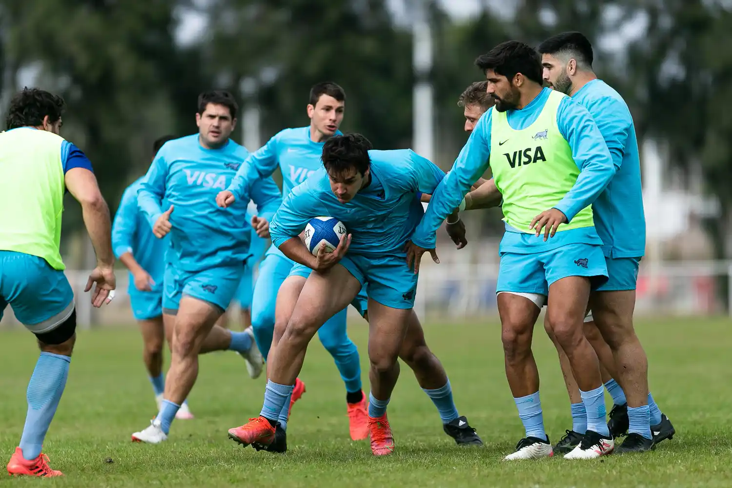 Bruni comienza a moverse con Los Pumas.