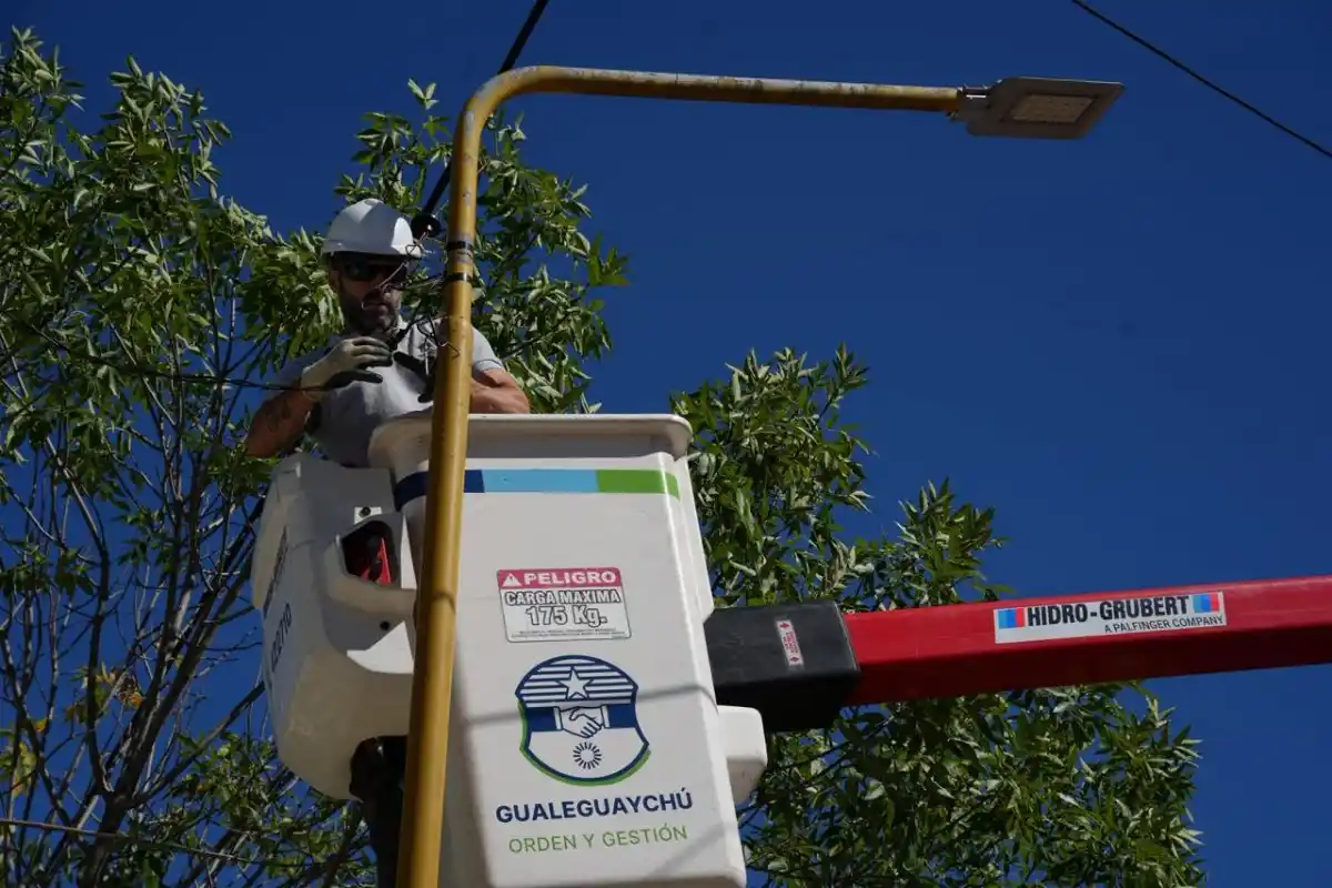 Instalarán más de 500 luminarias LED en diferentes barrios de la ciudad
