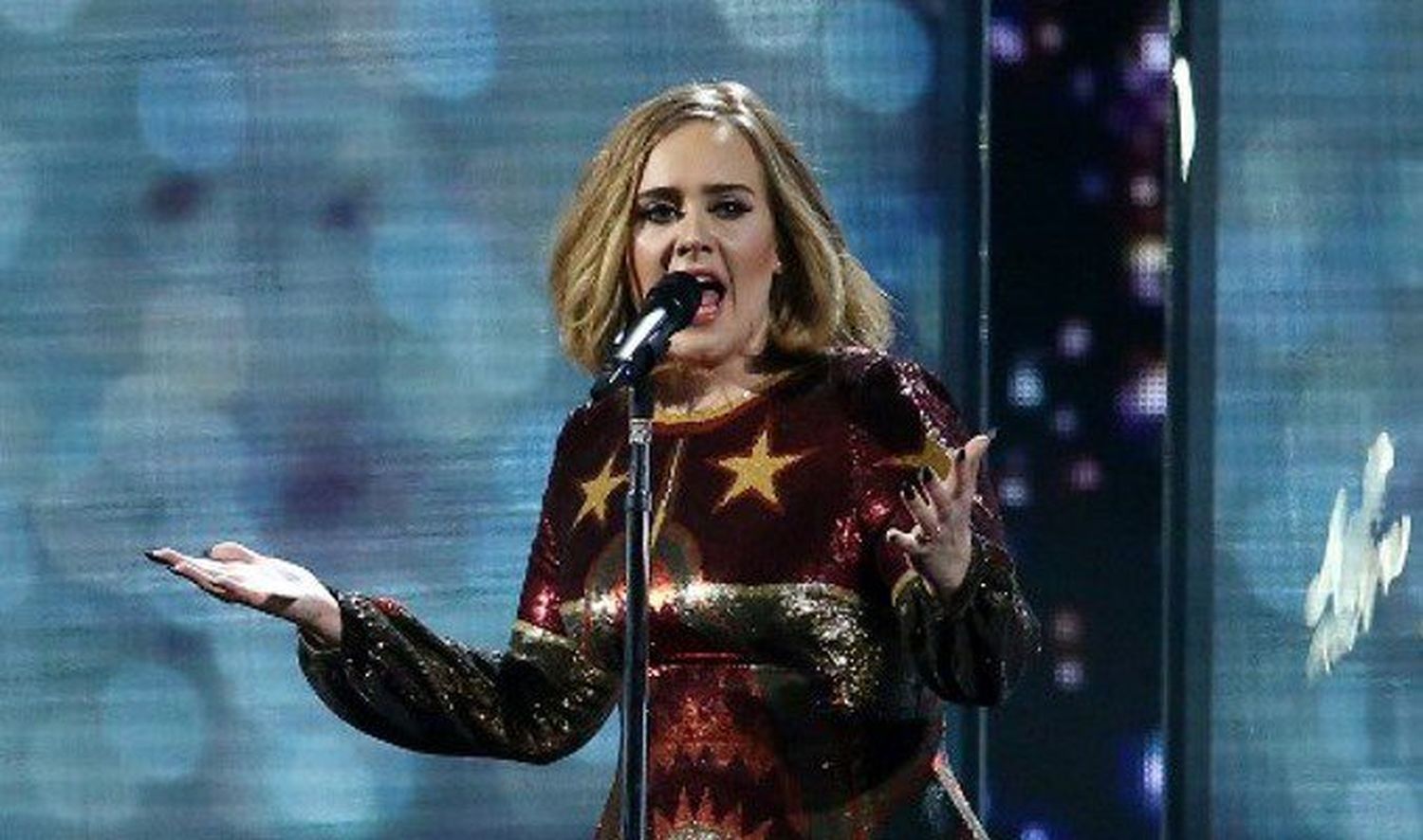 Adele lanza su single de regreso, «Easy On Me» (Video)