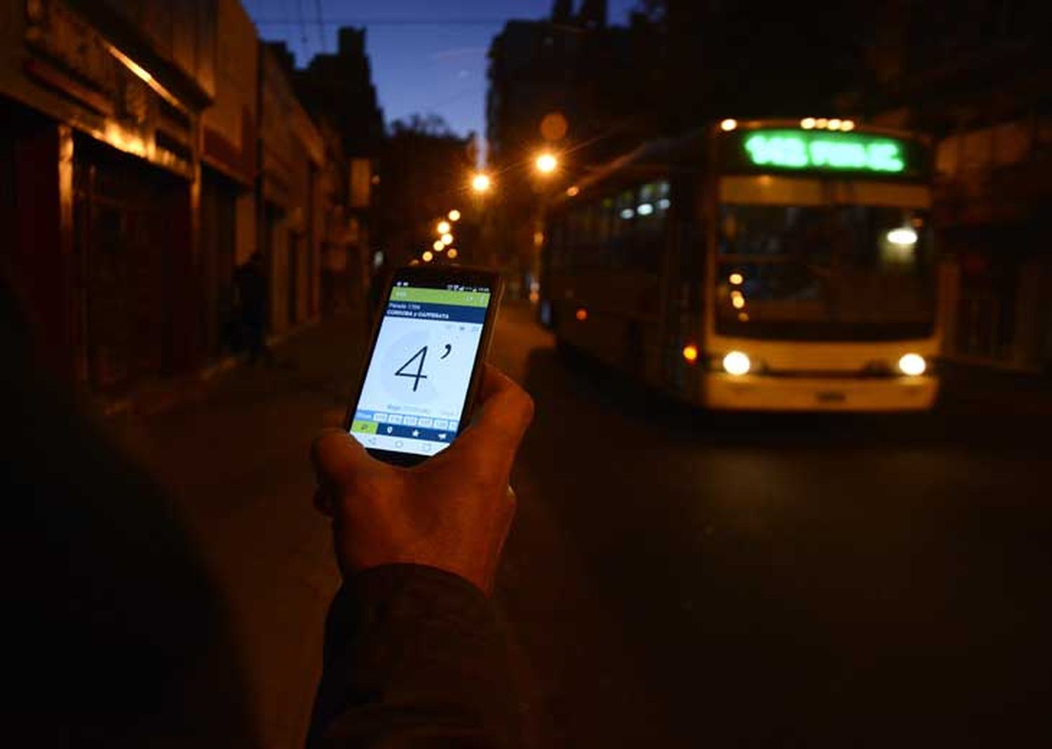 Los colectivos que andan pero el Cuándo Llega no ve