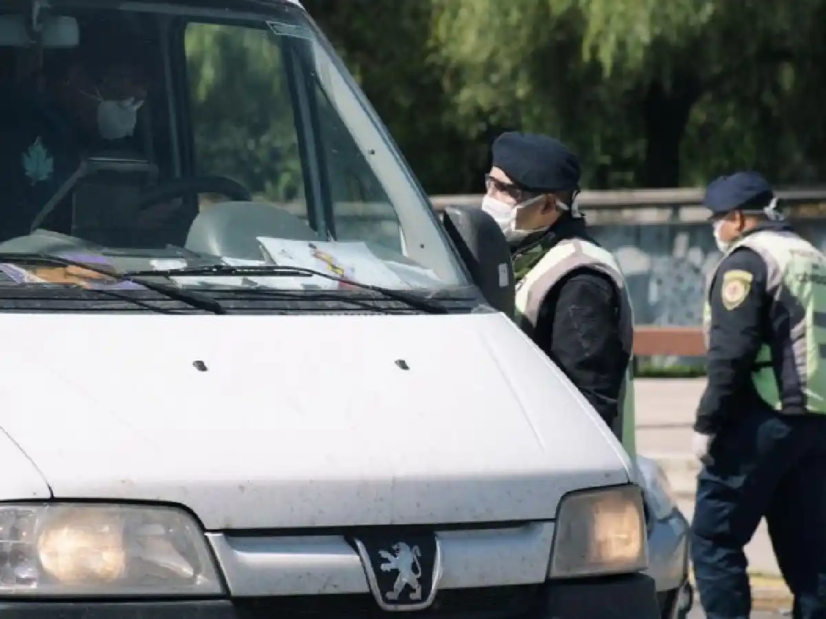 Cerca de 44 mil detenidos, demorados o notificados por no cumplir la cuarentena en todo el país