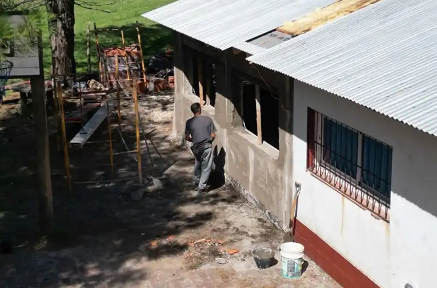 Obras de Ampliación de la Escuela Primaria N° 12 y Apertura de Inscripción al secundario