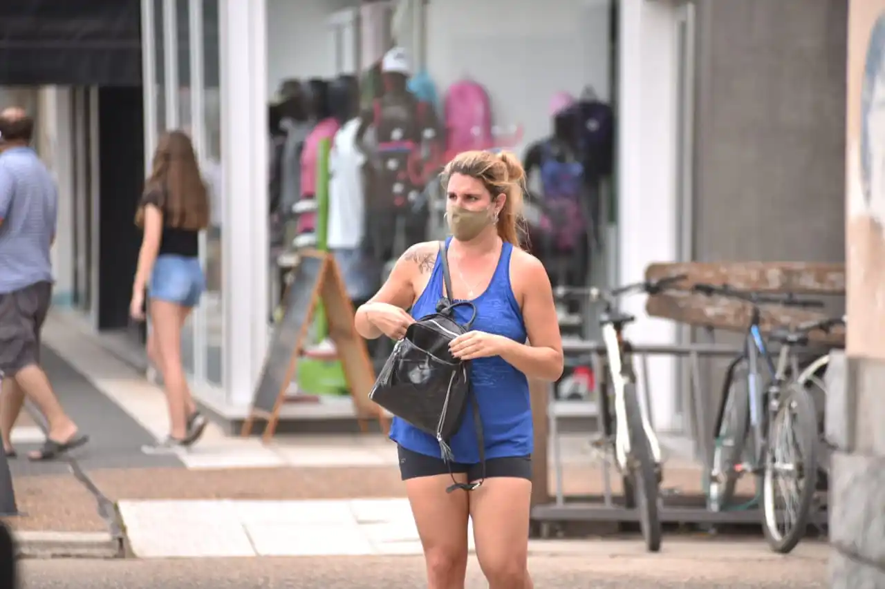 La curva se mantiene en caída con 15 positivos en la ciudad