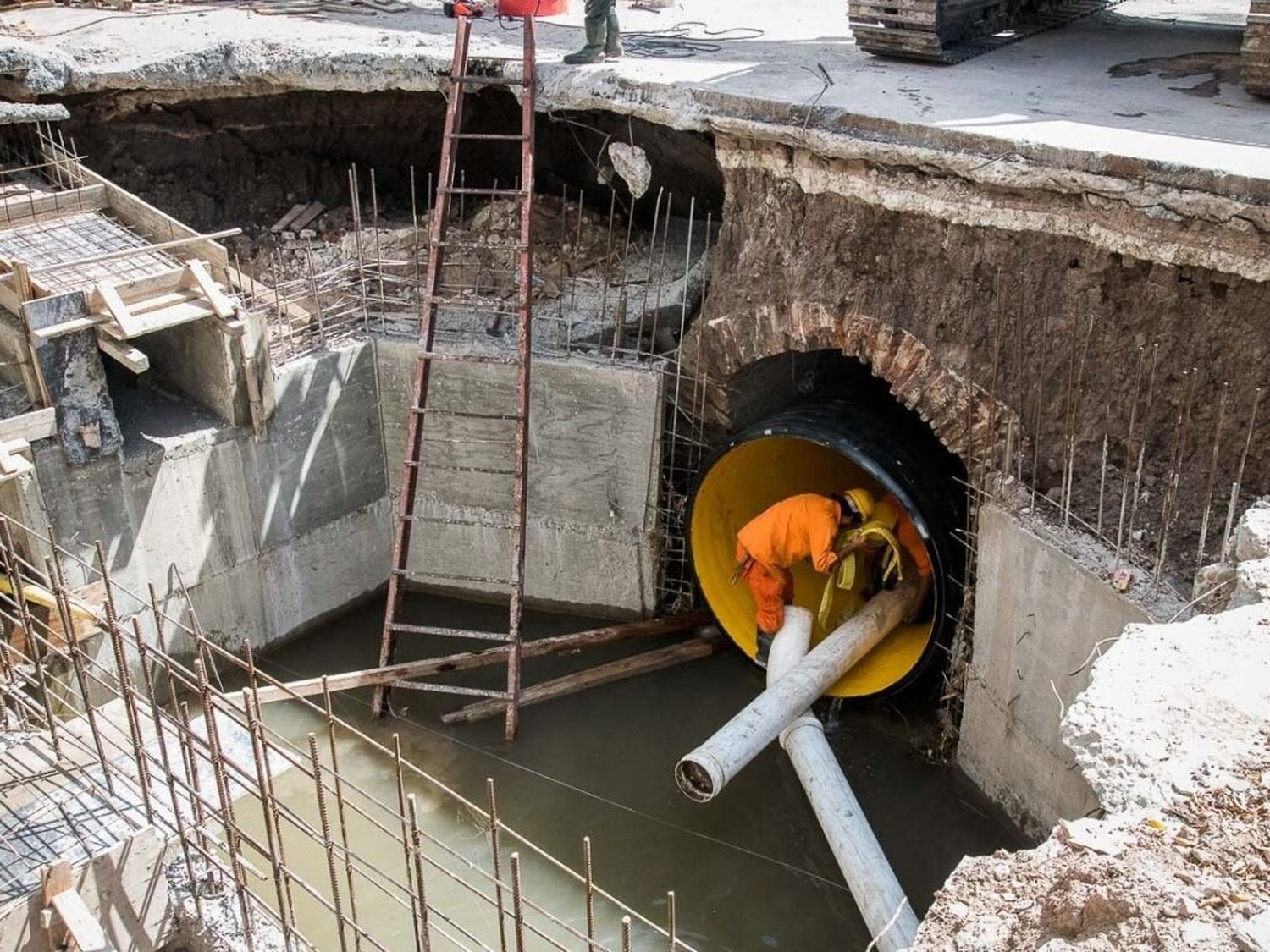 Paraná impulsa un plan integral de obras con financiamiento propio