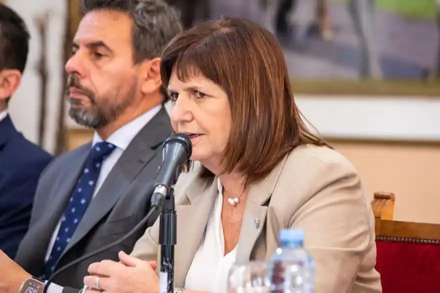 Bullrich junto a Vicente Ventura Barreiro (FOTO: La Nación).