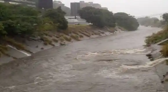 Vigilan el Guaire: autoridades alerta ante fuertes lluvias en Caracas y varias regiones del país
