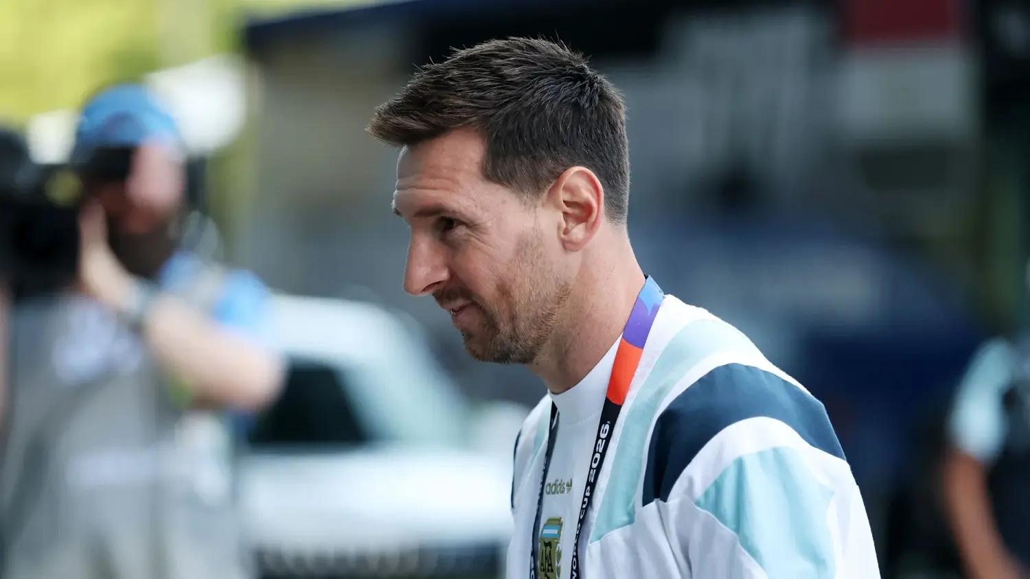 Video: un periodista pehuajense protagonizó un momento único con Messi después del triunfazo ante Egipto