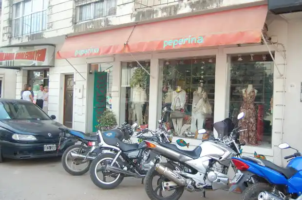 Con la misma modalidad, volvieron a robar en pleno centro