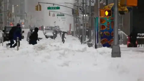 Tormenta invernal en Estados Unidos: al menos 34 muertos y una nueva ola de aire ártico amenaza al sur