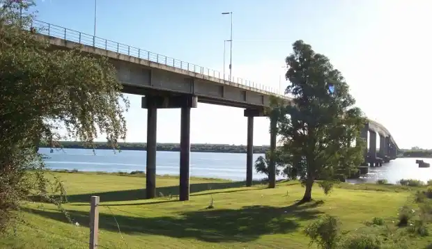 Puente Colón – Paysandú, el más elegido para cruzar hacia el Uruguay