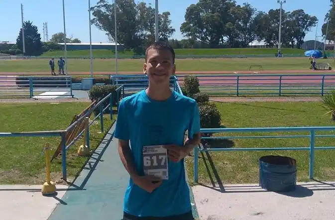 Emanuel Ance, bronce en los 10.000 metros U20
