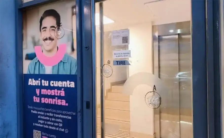 Balearon una sucursal bancaria en O. Lagos al 3400, en la zona sur