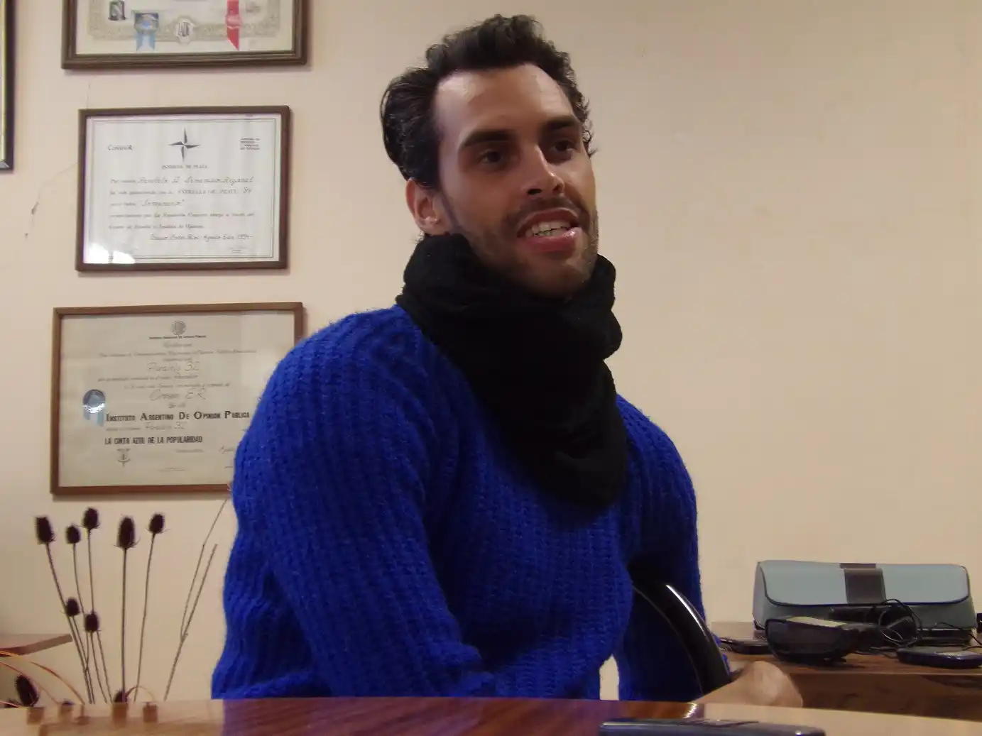 Artista local de gira por Europa con exitosa obra teatral