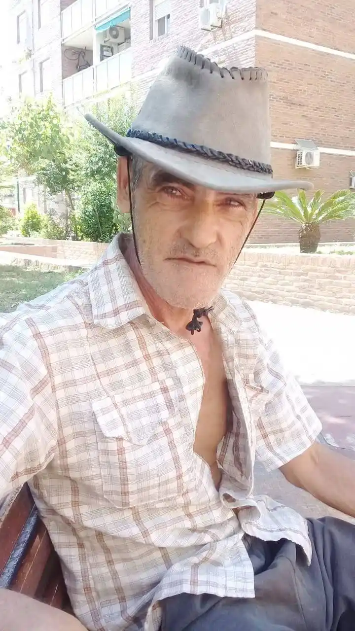 Se busca dar con el paradero de un menor de edad y un adulto