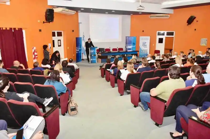 Más de 100 asistentes en la 1.ª Jornada 
Provincial de Calidad y Seguridad Sanitaria