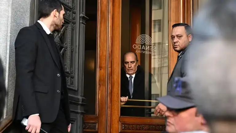 Guillermo Francos destrabó la negociación en el Senado y el Gobierno anunció que tiene los dictámenes