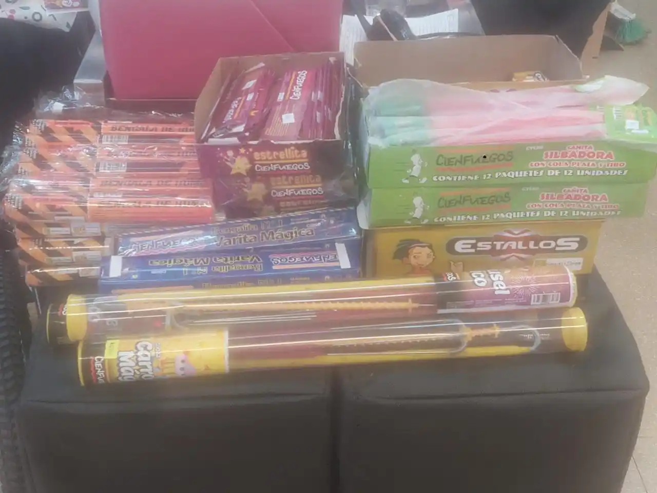 Secuestraron diferente pirotecnia.