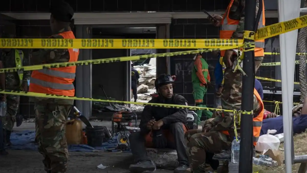 AUMENTA a 221 el número de muertos por derrumbe de la discoteca en Santo Domingo: han rescatado 189 cuerpos