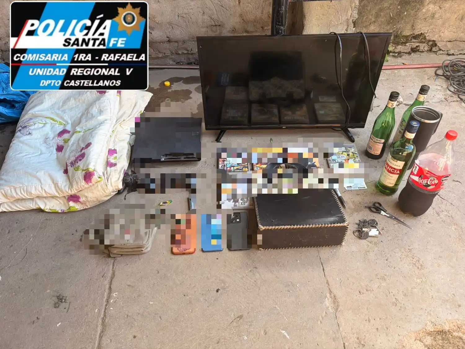 Los muchachos querían cortar semana: se robaron bebidas entre otros elementos