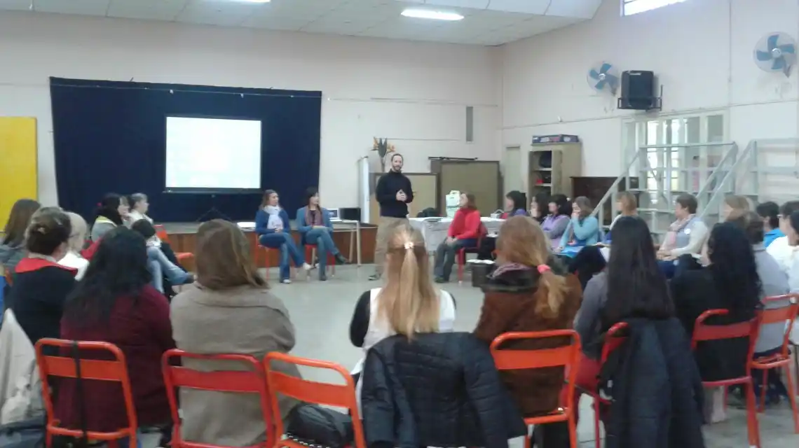 Escuelas participan de Enlazando Espacios Viales