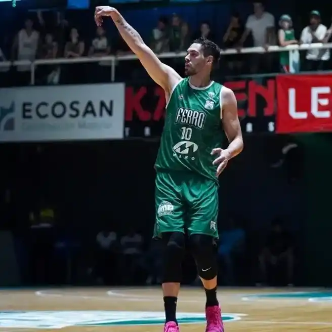 El marplatense renovó su vínculo con Ferro. Foto: Prensa LNB