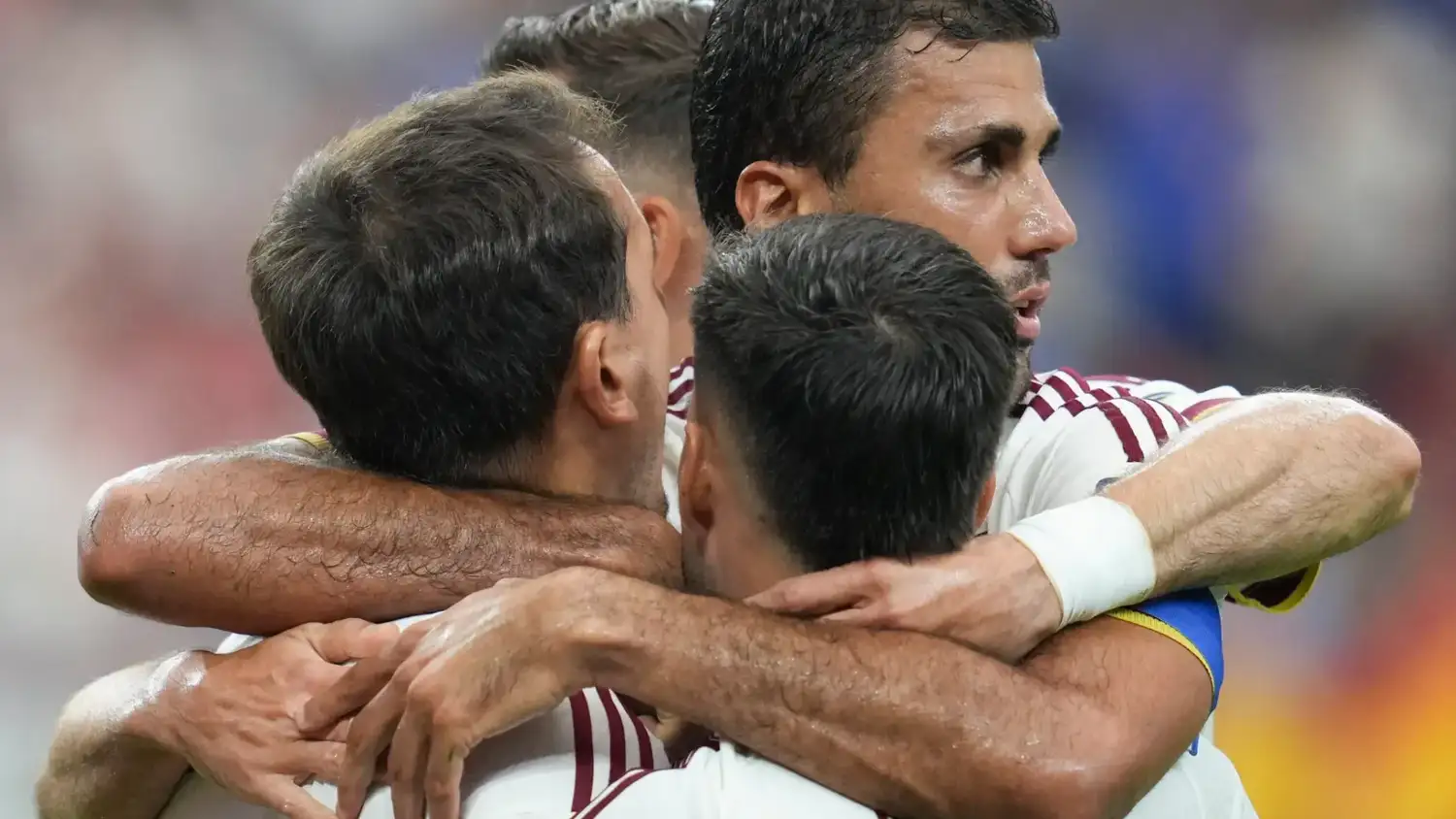 España festejó en Dallas.