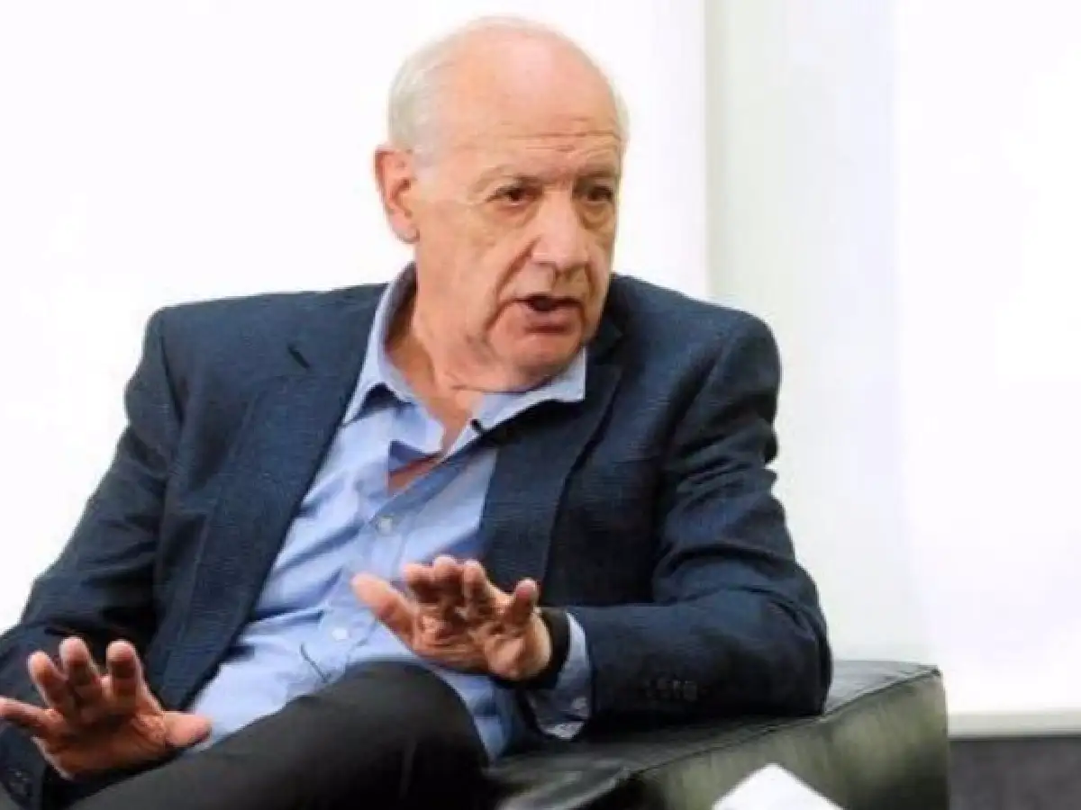 Lavagna lanza su precandidatura a presidente