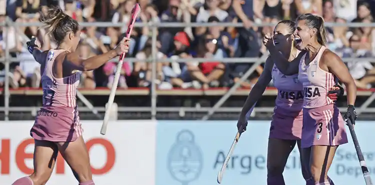 Las Leonas fueron superiores en el Cenard.