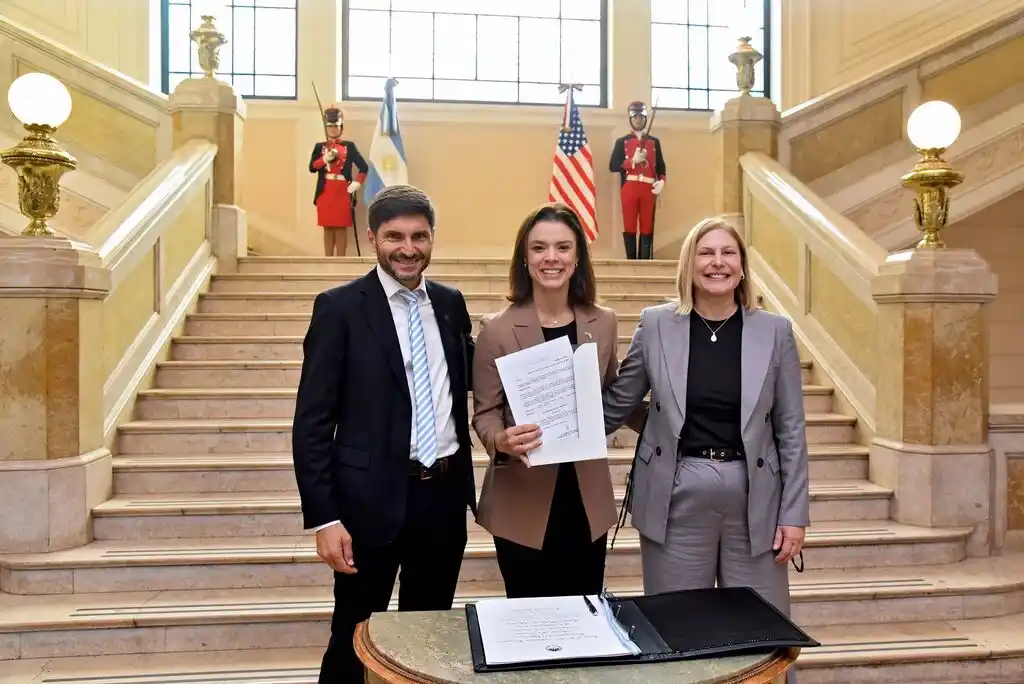 Pullaro y Scaglia con la embajadora interina de Estados Unidos en Argentina