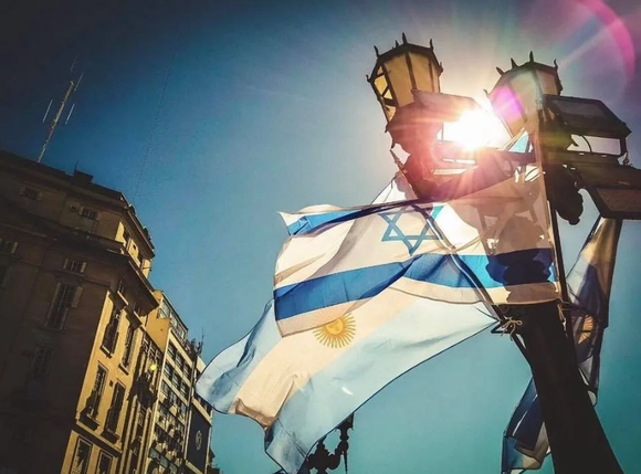 Tras el ataque de Estados Unidos a Irán, refuerzan la seguridad en objetivos israelíes en Buenos Aires