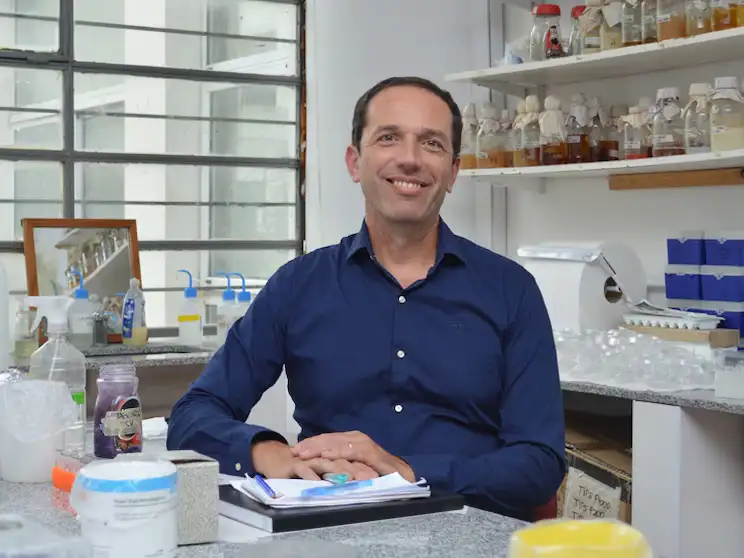 Un científico argentino presidirá la Sociedad Americana de Microbiología por primera vez