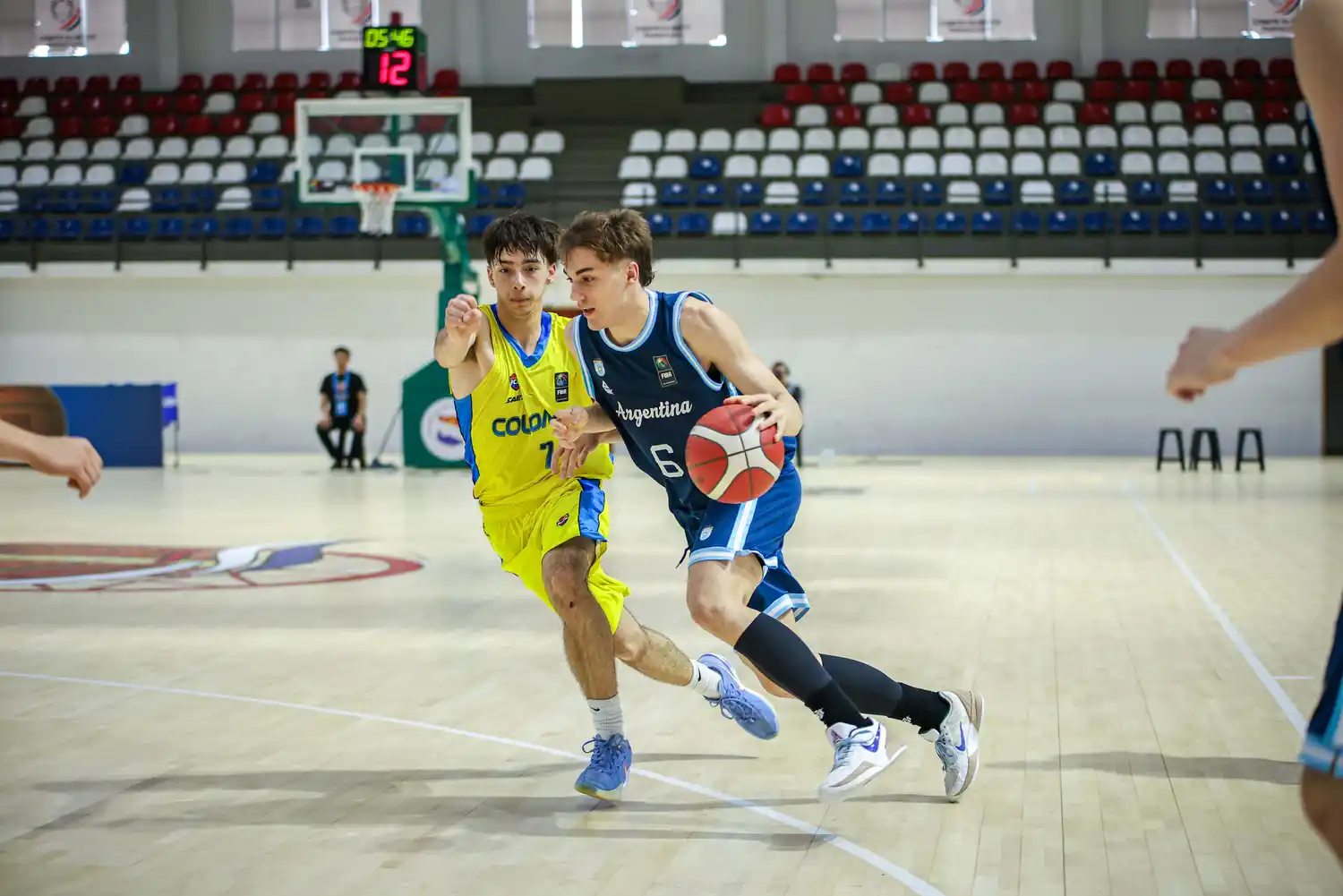 Los chicos terminaron invictos y esperan rival en semifinales. Foto: CAB