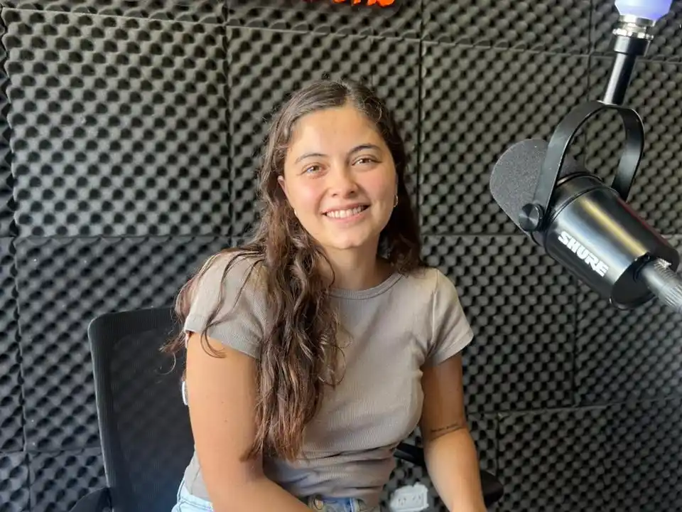 Julia Merlo de Cyrano anticipó la inauguración de la sucursal centro de la heladería