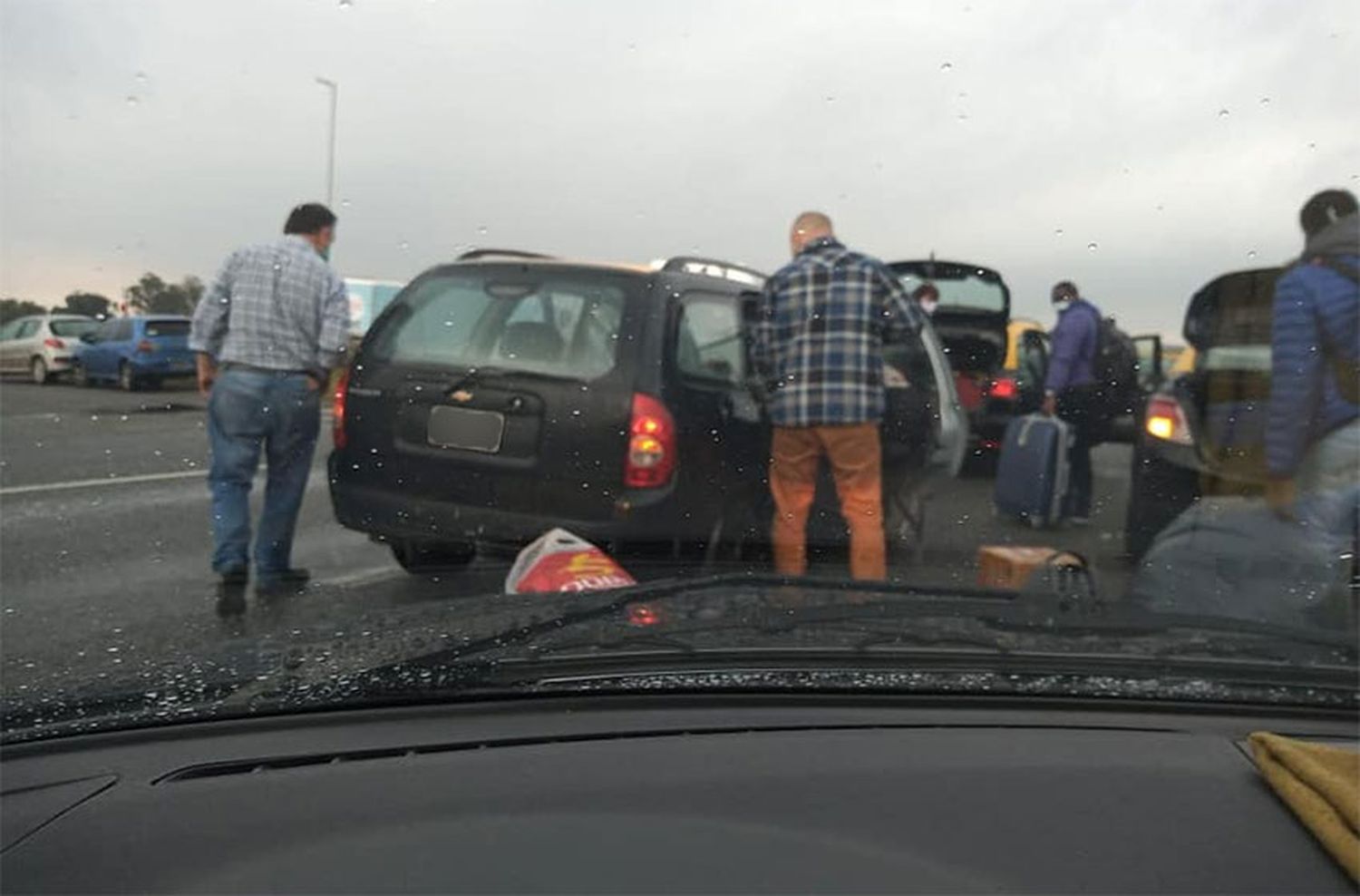 Taxis de CABA en retén de Ruta 2: el municipio presentará una denuncia en la Justicia Federal