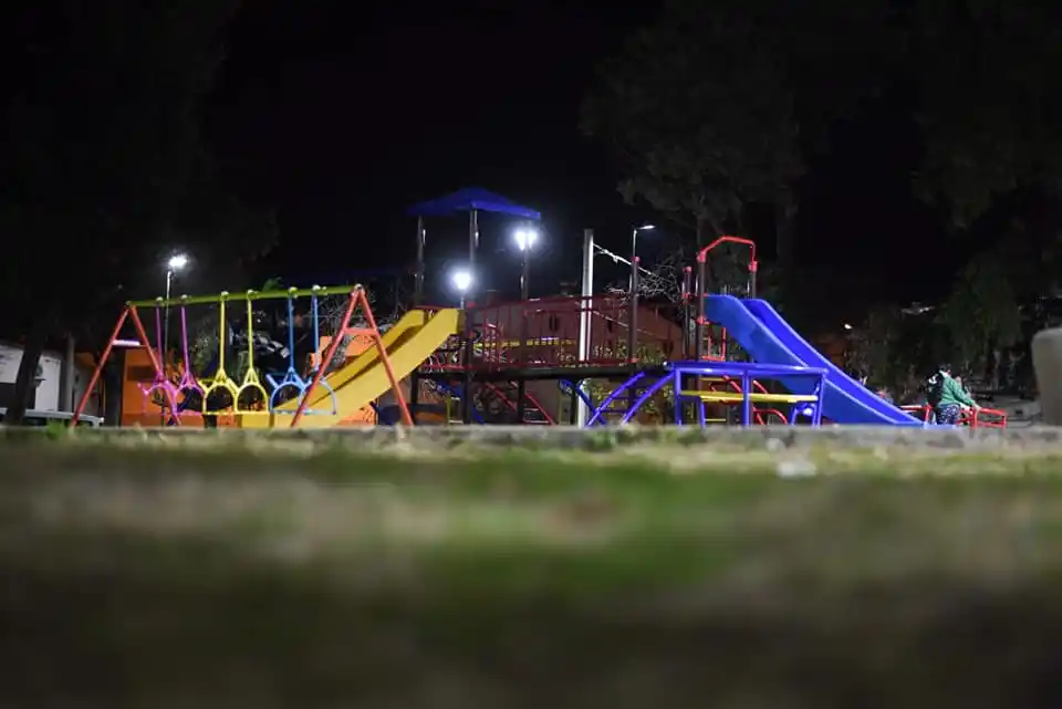 La Municipalidad puso en valor la plaza Francisco Ramírez