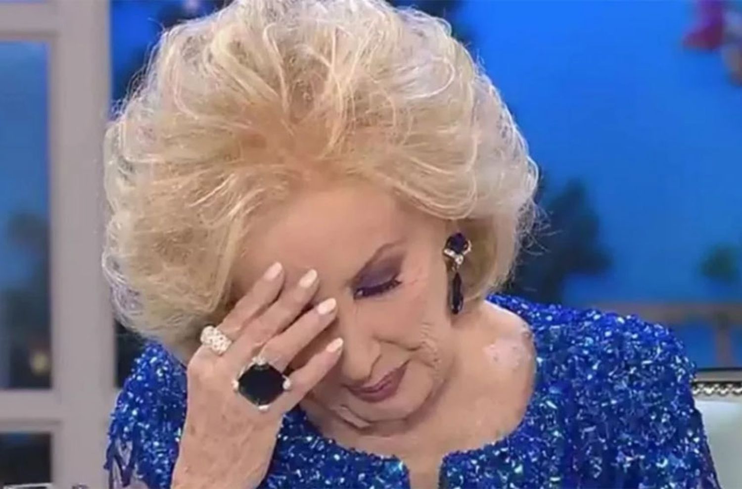 Allanaron la casa de Mirtha Legrand por supuesta evasión