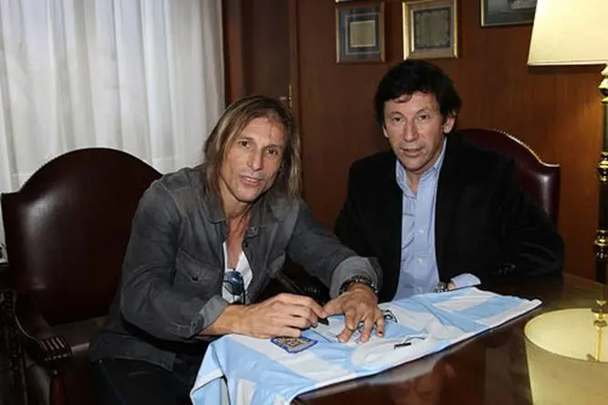 Caniggia mirará Argentina - Nigeria con alumnos de San Isidro