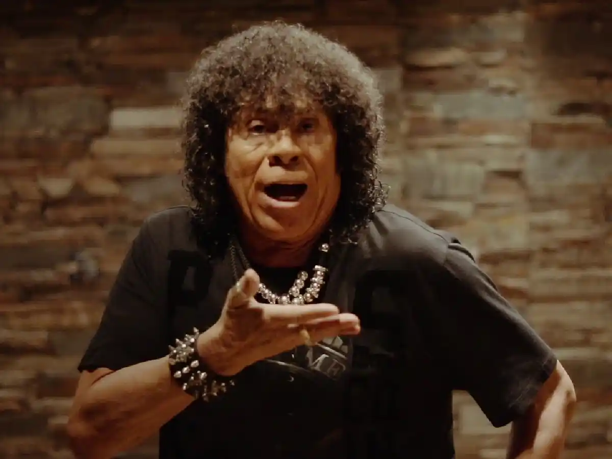 Lo nuevo de La Mona, por el Día del Amigo: "De esta salimos" 