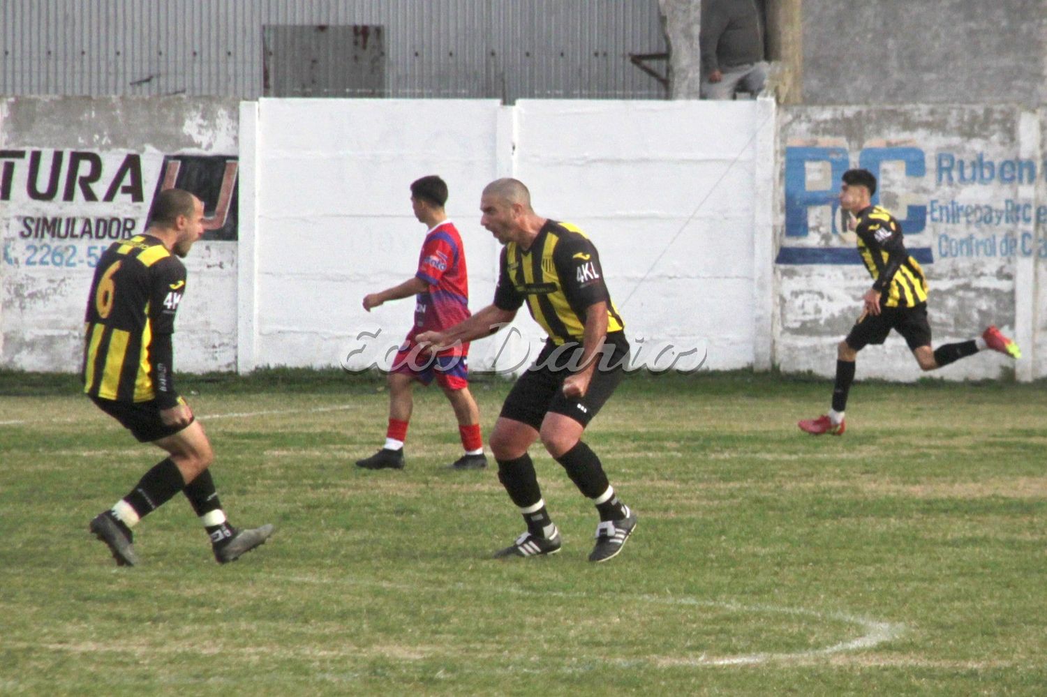 Festejo del gol de Jorge Newbery