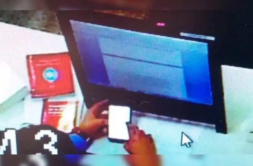 Descubrieron a un abogado copiándose mientras concursaba para ser juez de la Cámara Laboral