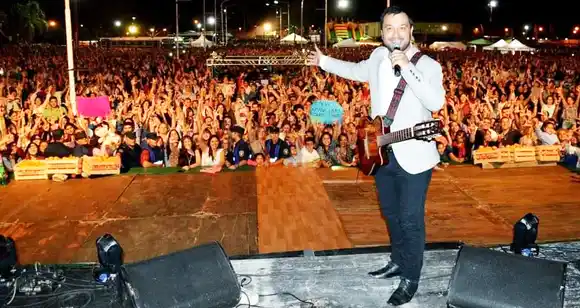 Lucas Sugo regresa a la Fiesta Nacional de la Citricultura