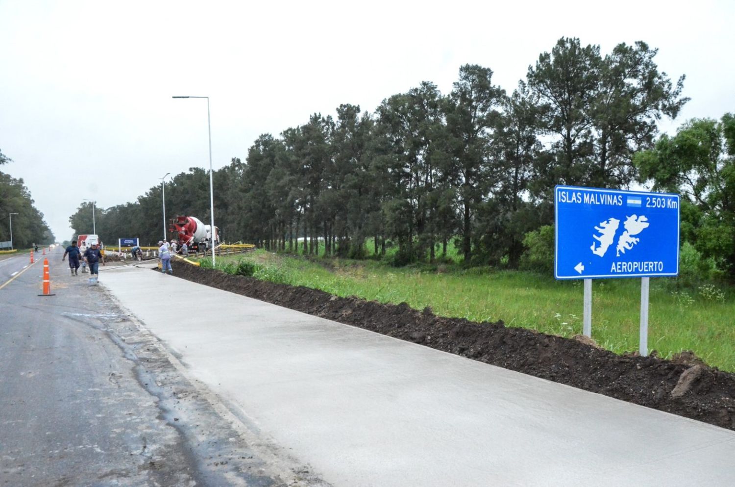 Se pavimentó la dársena de acceso al aeropuerto