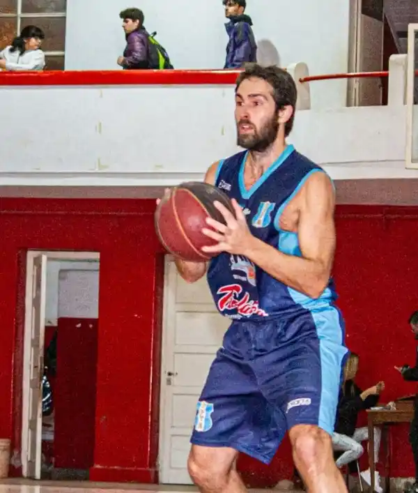 Club de Pelota recibe a Sarmiento