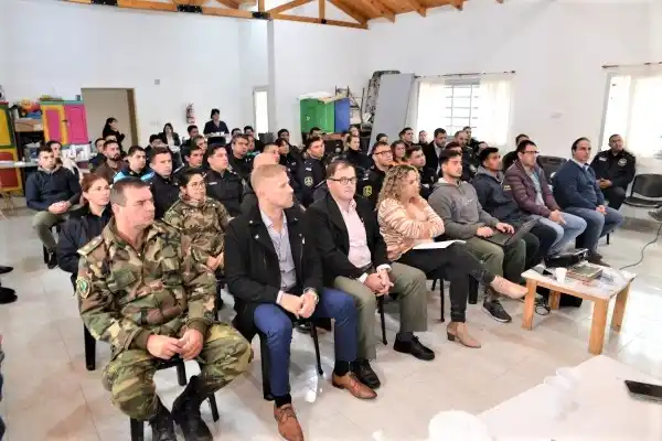 Se realizó una jornada de capacitación en tecnologías aplicadas a la investigación criminal en Chascomús