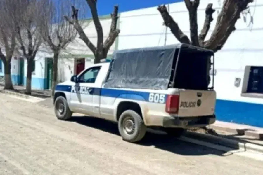 Un hombre comía naranjas, se atragantó y murió