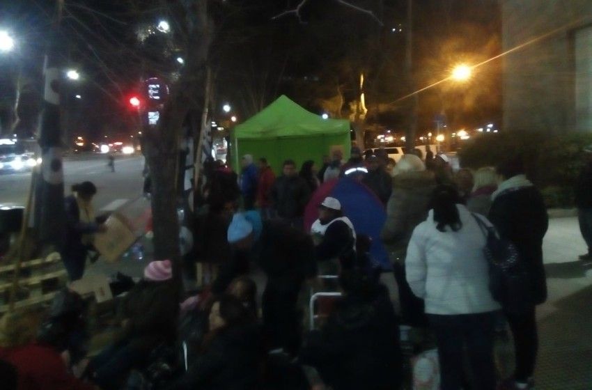 Sin cortar la calle, el Polo Obrero acampará en los alrededores de la Municipalidad