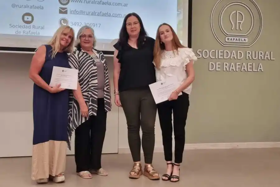 En 2025 docentes llevarán a las aulas la capacitación del proyecto “Vivir y trabajar en la nueva ruralidad”